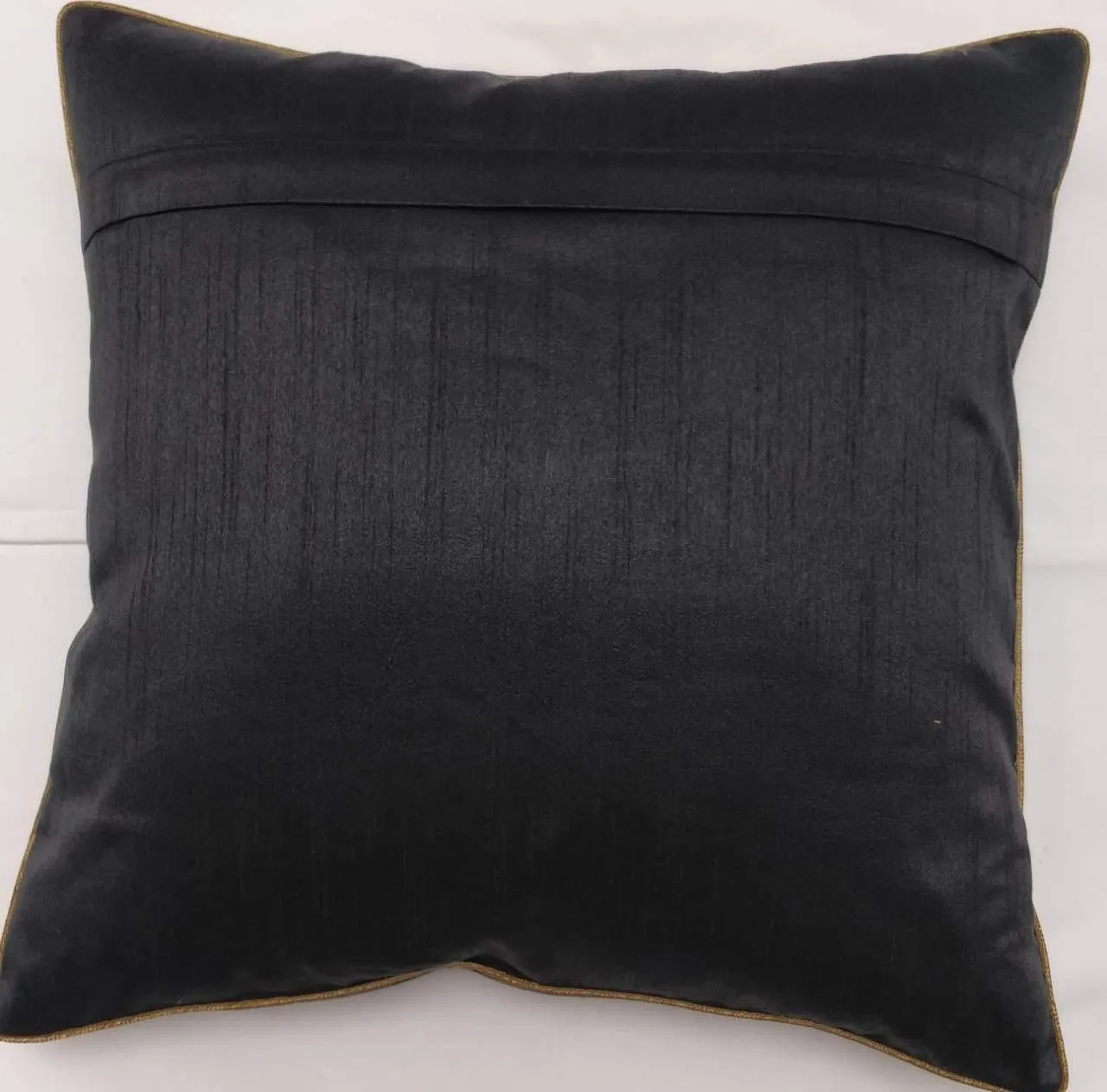 Cushion 40