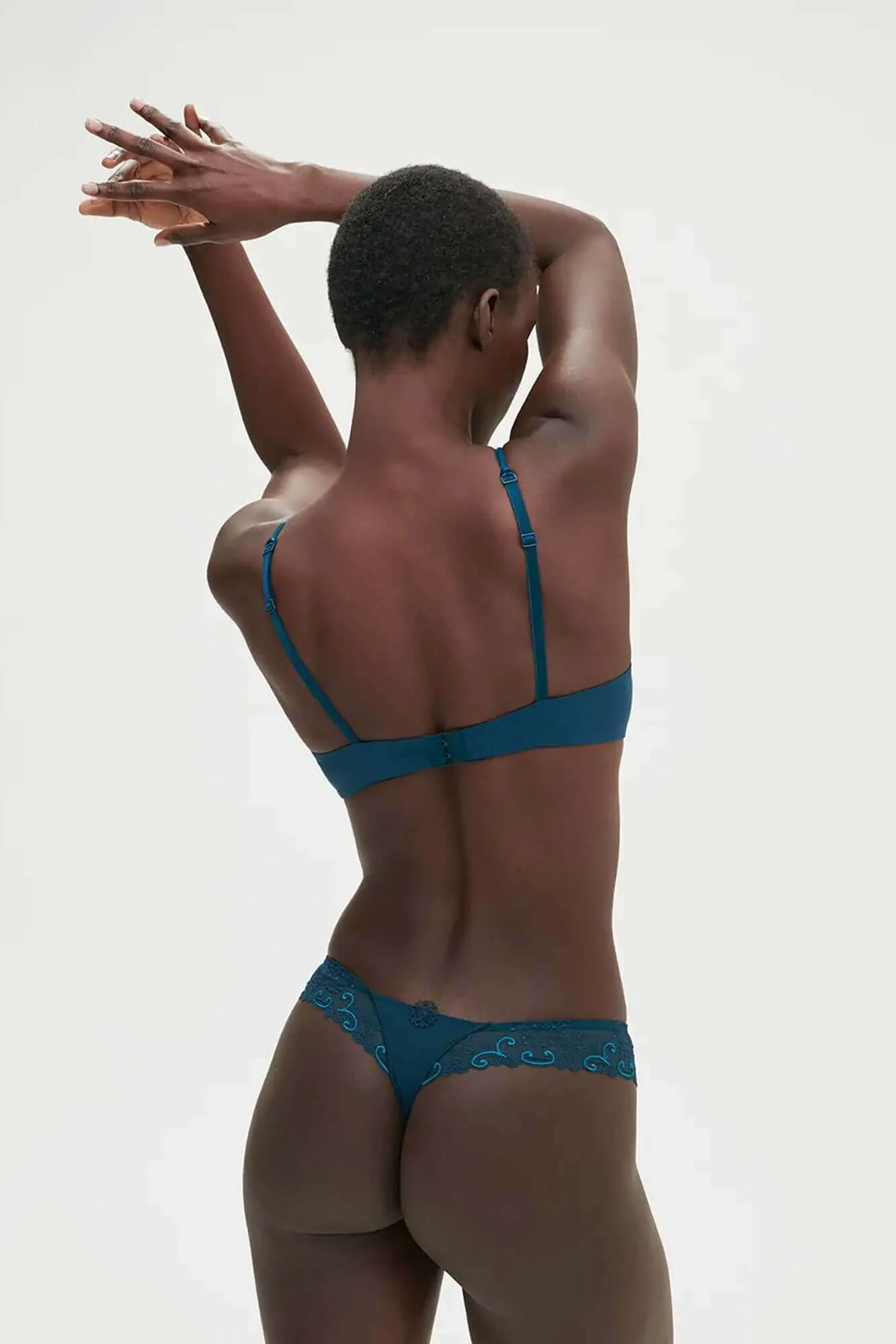 Delice Thong  in Blue Prestige