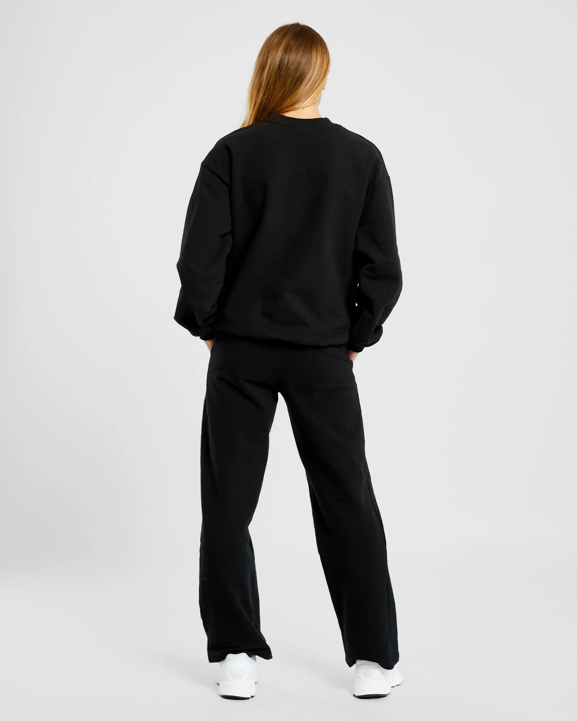 Everyday Relaxed Sweater - Black