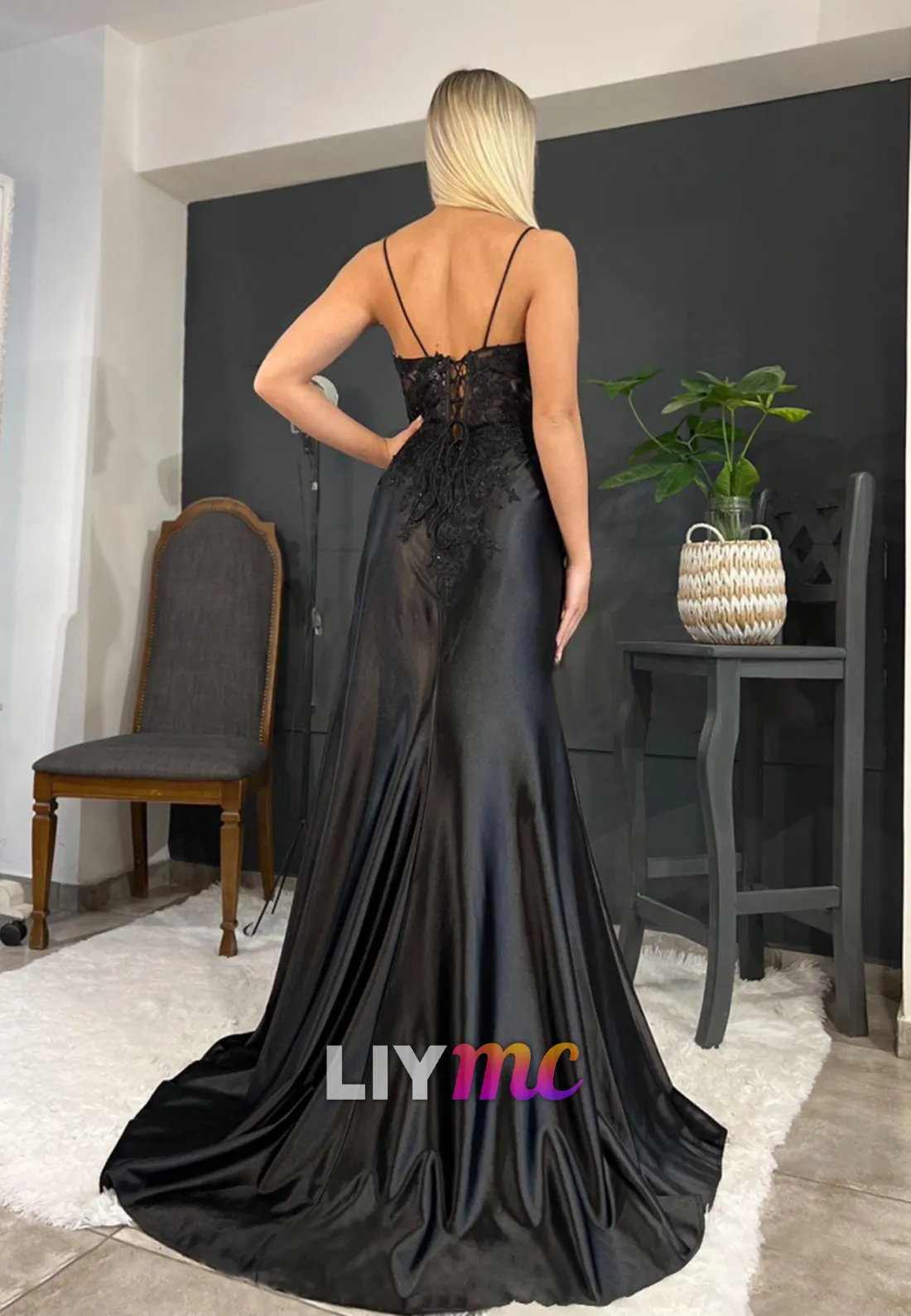 LP2326 - V-Neck Spaghetti Straps Appliques High Slit Sheath Prom Dress