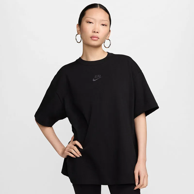 Nike Women's Sportswear Oversized T-Shirt